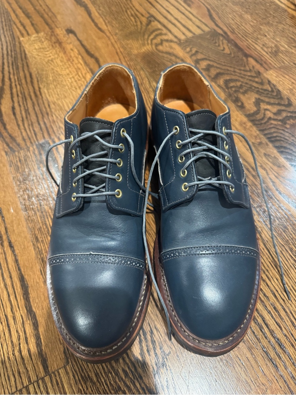 Men's Navy Cap-Toe Derby Shoes - Classic Lace-Up Oxford Style
